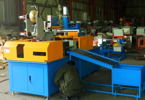 Macchina per trafilatura a filo bagnato con macchina per la produzione di isolanti per ricottura